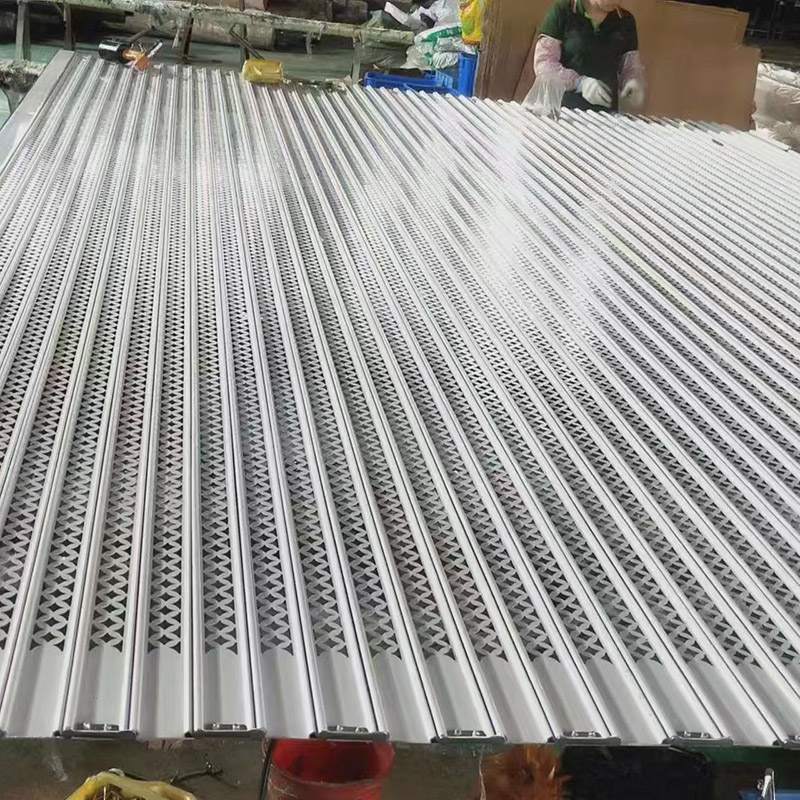 Letvægtsgarage-rulleskodder